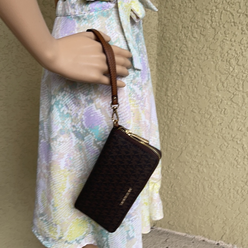 Michael Kors Jet Set Travel Large Travel CONTINENTAL Wallet-Wristlet - Picture 12 of 16